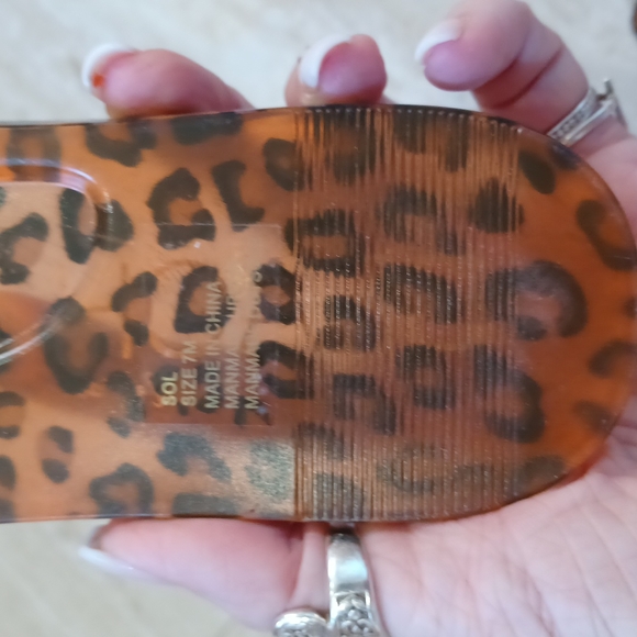 Beach by Matisse Leopard Print Slides - Picture 3 of 7